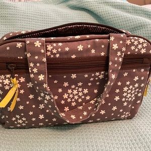 31 Zippered Cosmetic bag